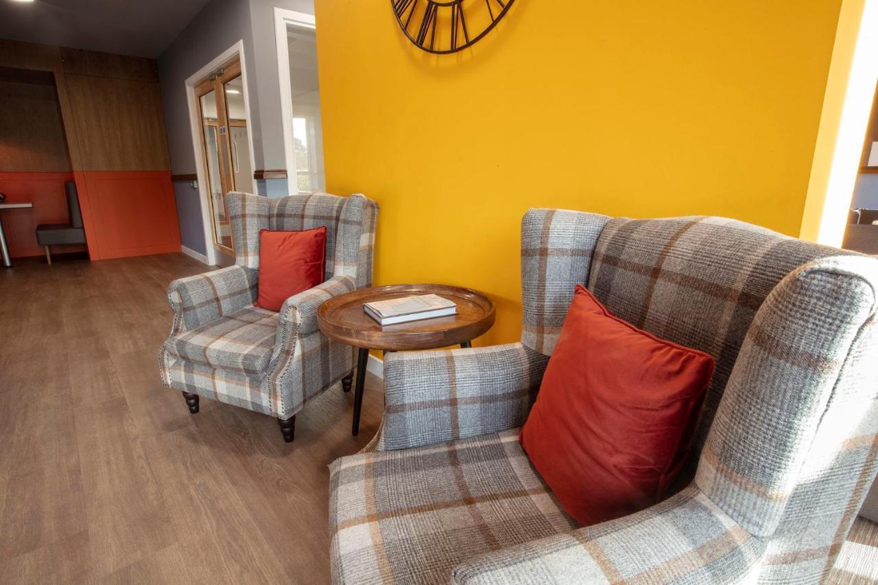 Spacious Studios And Ensuites At Caledon Court In Aberdeen Apartment