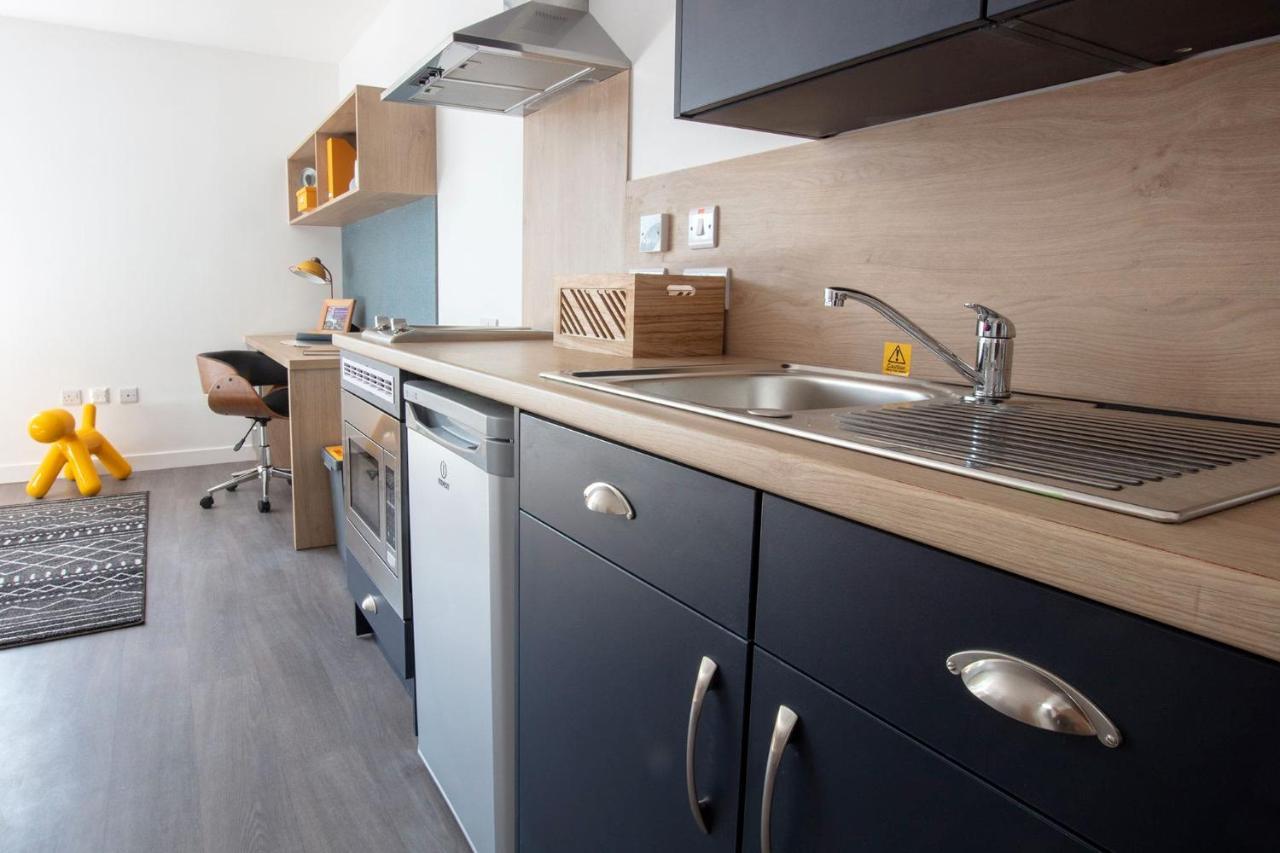 Apartment Spacious Studios And Ensuites At Caledon Court In Aberdeen Aberdeen