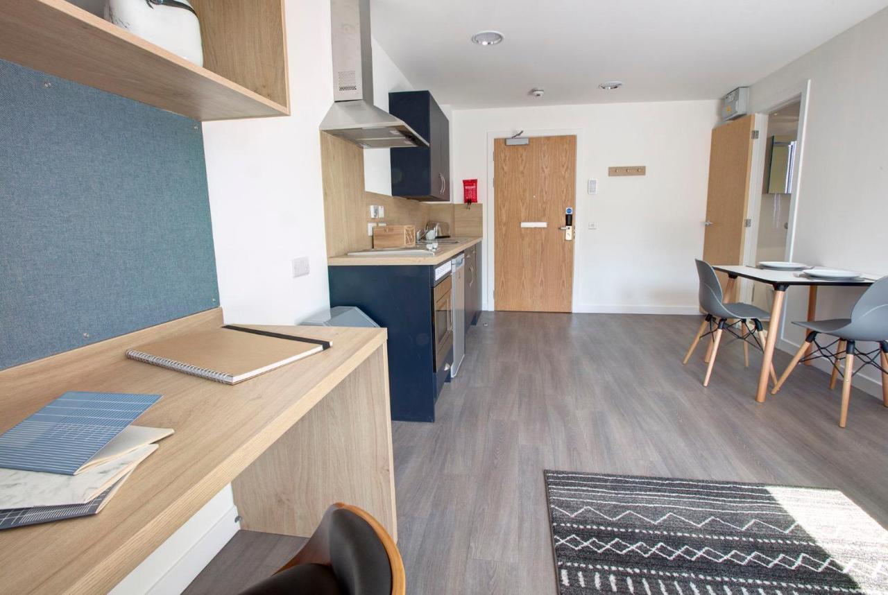 Apartment Spacious Studios And Ensuites At Caledon Court In Aberdeen *