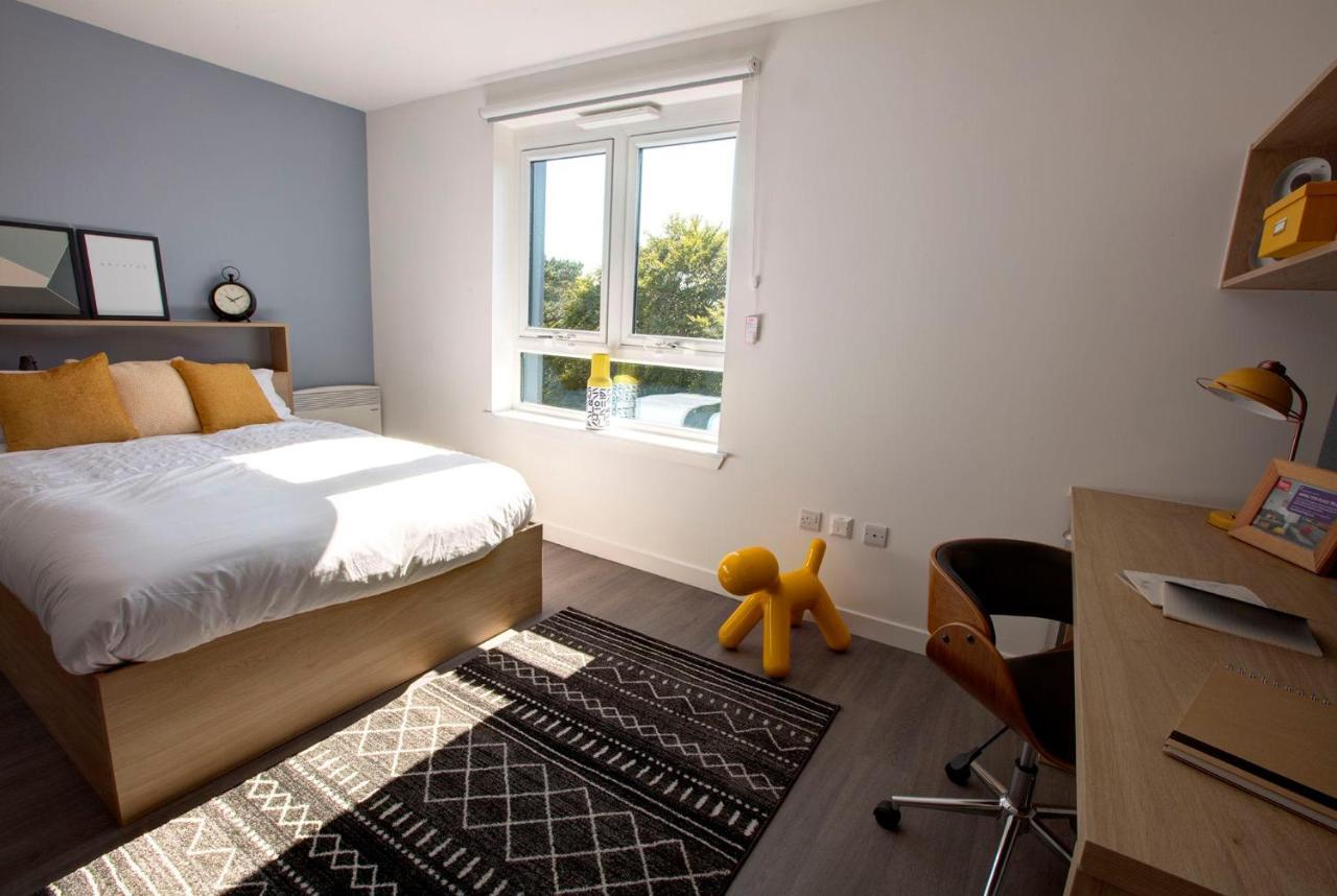 Spacious Studios And Ensuites At Caledon Court In Aberdeen Apartment