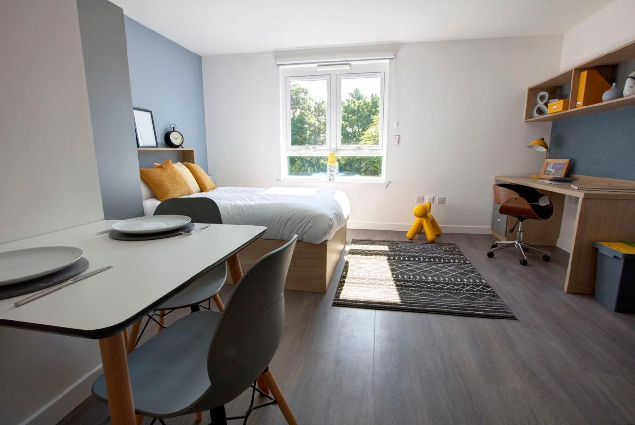 Spacious Studios And Ensuites At Caledon Court In Aberdeen Apartment *